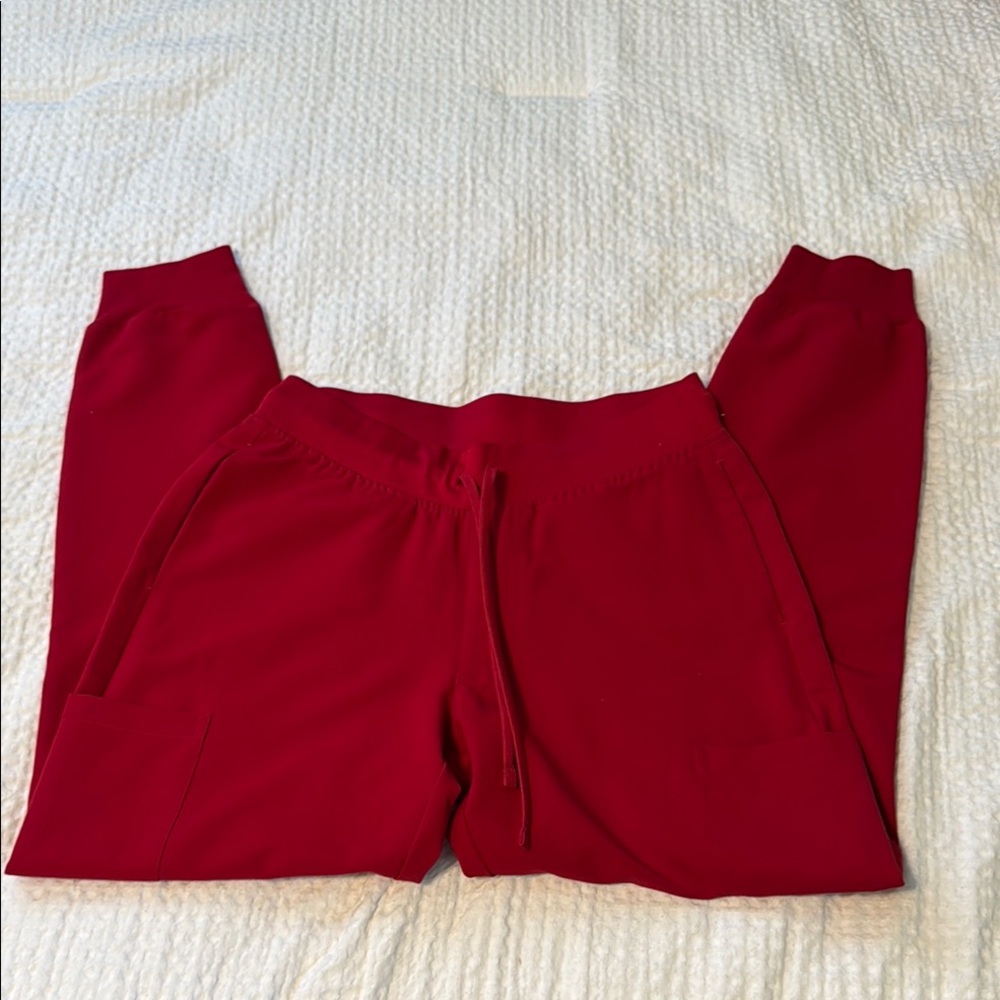 Mandala red scrub joggers size XS